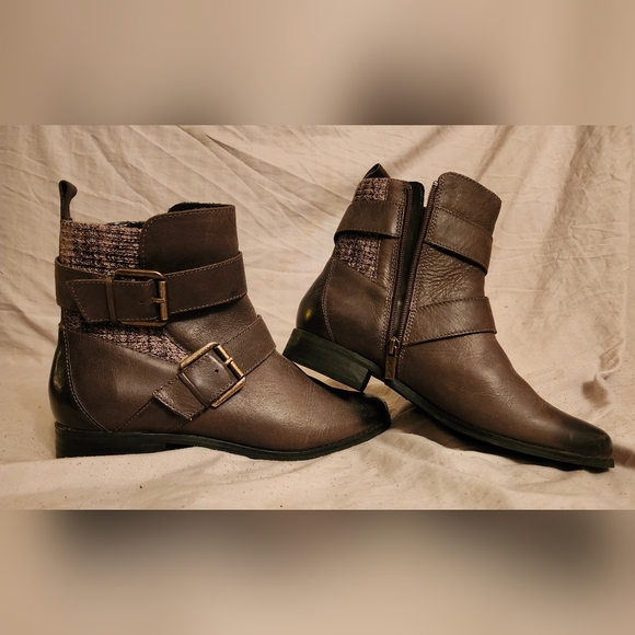 Aetrex brand: Kara Iron Ankle Riding Boots - Picture 1 of 8